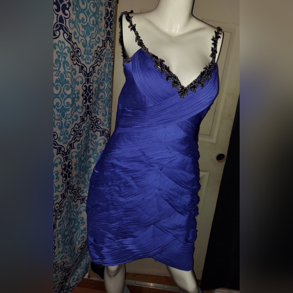 Enzoani Dress Blue and black sz 6 thru 14